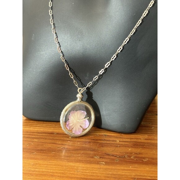 Vintage AVON Silvertone White Pink Purple HIBISCUS FLOWER Cameo Pendant Necklace - Picture 2 of 15